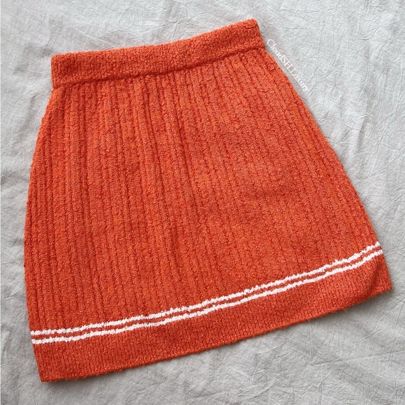 Auth Chanel Orange Viscose Skirt Sz. 38 - Excellent Condition - Picture 2 of 8